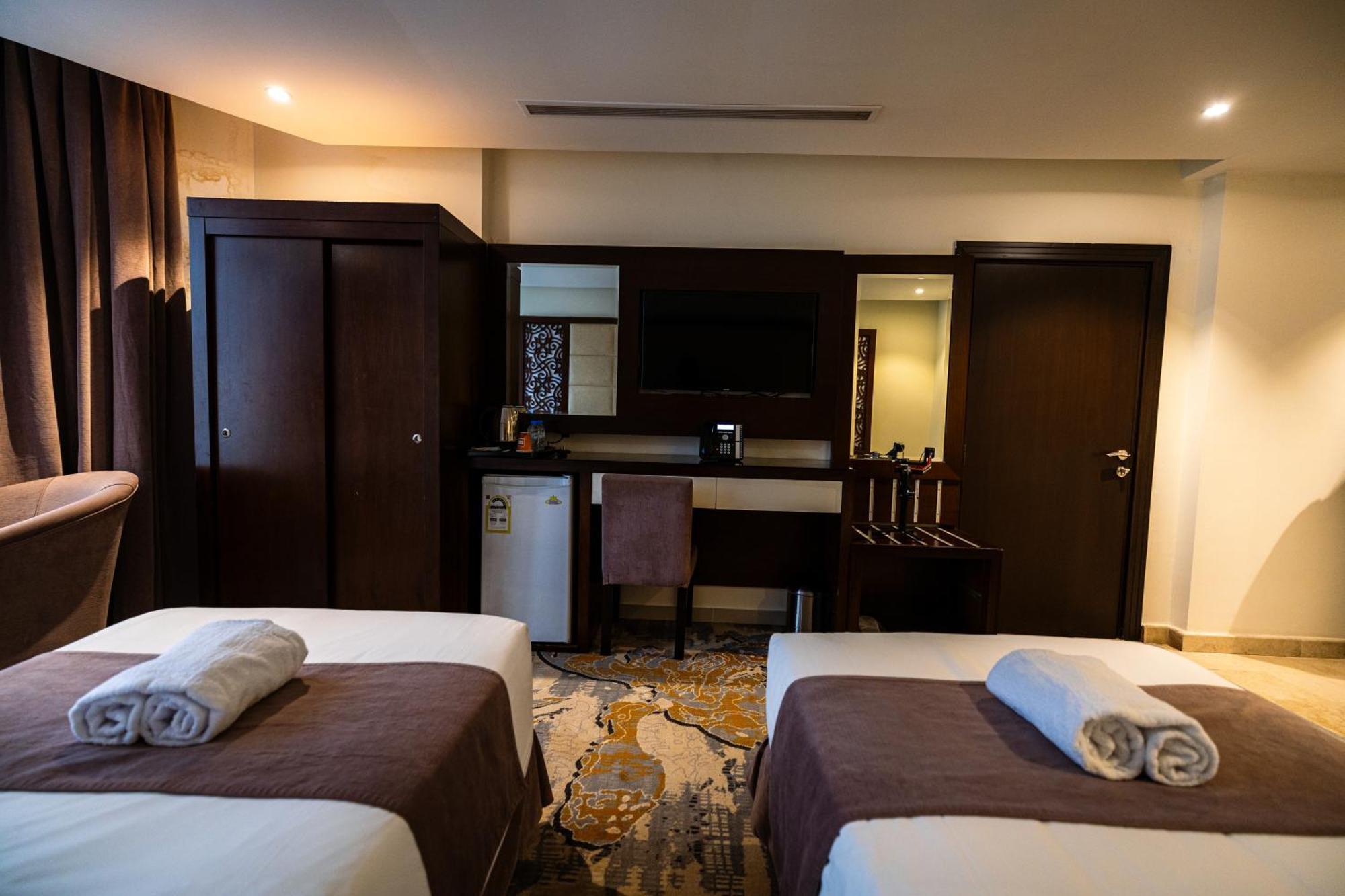 Aster Hotel Jeddah Ngoại thất bức ảnh